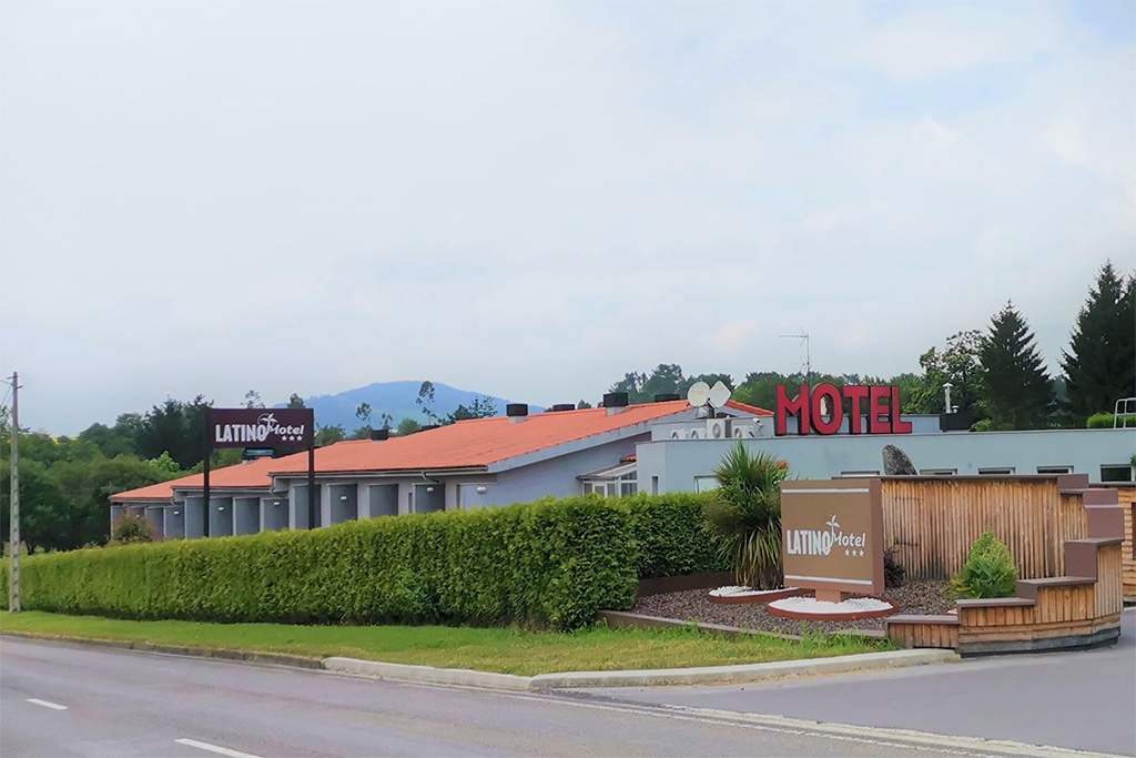 Motel Latino