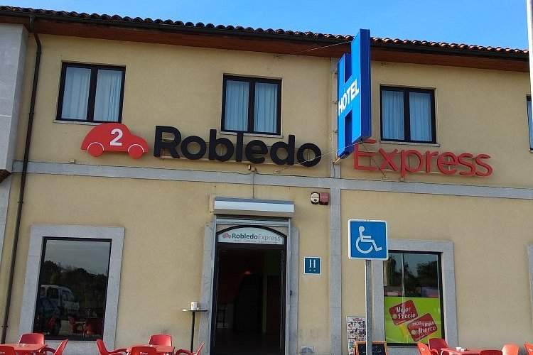 Hotel Robledo Express II